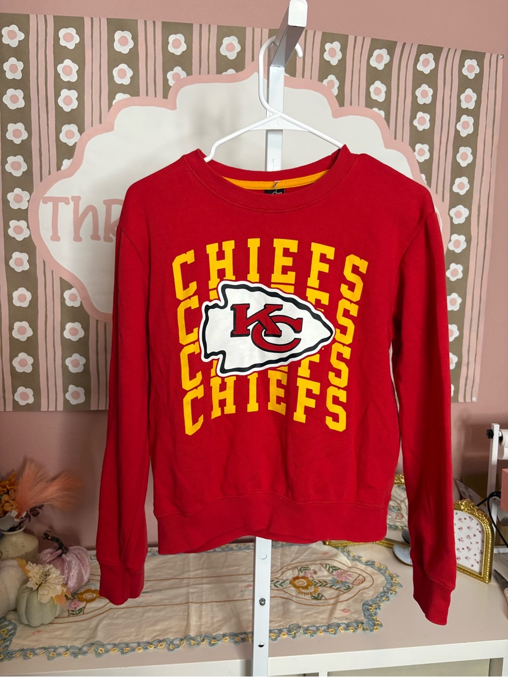 NFL Red & Yellow Chiefs Logo Crewneck Sweatshirt